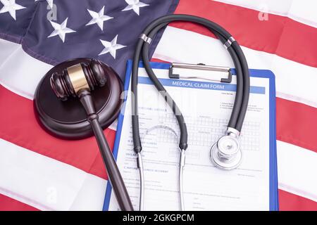 Formulaire de réclamation pour dommages médicaux. Demande de négligence médicale et demande d'indemnisation Banque D'Images