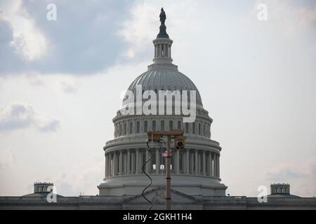 Washington, États-Unis. 14 septembre 2021. Une structure de caméra de sécurité temporaire a été installée avant le rassemblement prévu le 18 septembre pour soutenir les insurrectionnistes du 6 janvier, à Capitol Hill, à Washington, DC, le 14 septembre 2021. (Photo d'Oliver Contreras/SIPA USA) Credit: SIPA USA/Alay Live News Banque D'Images