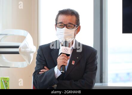 Osaka, Japon. 14 septembre 2021. Le maire d'Osaka, Ichiro matsui, parle alors qu'Osaka a signé un accord de partenariat avec l'entreprise japonaise de véhicules de vol SkyDrive à Osaka, dans l'ouest du Japon, le mardi 14 septembre 2021. Osaka accueillera l'exposition mondiale en 2015 et s'attend à ce qu'un service de taxi aérien soit lancé à l'occasion de l'événement. Credit: Yoshio Tsunoda/AFLO/Alay Live News Banque D'Images