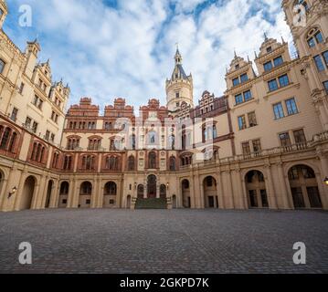 Cour du château de Schwerin - Schwerin, Allemagne Banque D'Images