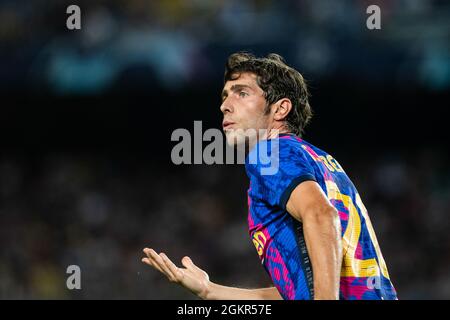 Barcelone, Espagne, 14 septembre 2021, Sergi Roberto FC Barcelona gestes pendant la Ligue des champions de l'UEFA, match de football joué entre le FC Barcelone et le Bayern Munich au stade Camp Nou, le 14 septembre 2021, à Barcelone, Espagne - photo: Marc Gonzalez Aloa/DPPI/LiveMedia Banque D'Images