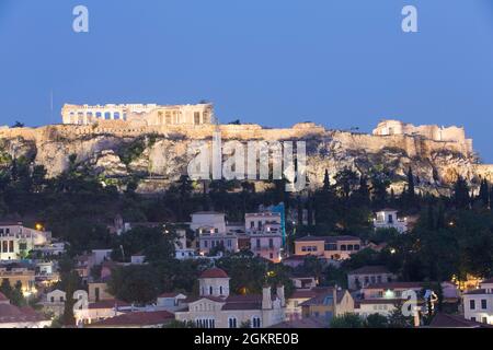 Soirée, l'Acropole, site classé au patrimoine mondial de l'UNESCO, Athènes, Grèce, Europe Banque D'Images