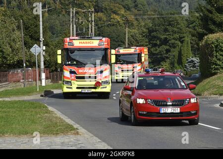 Korycany, République tchèque. 15 septembre 2021. Plusieurs personnes ont été blessées lors de l'explosion d'une maison à Korycany, près de Kromeriz, République tchèque, le 15 septembre 2021. Crédit: Dalibor Gluck/CTK photo/Alamy Live News Banque D'Images