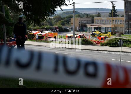 Korycany, République tchèque. 15 septembre 2021. Plusieurs personnes ont été blessées lors de l'explosion d'une maison à Korycany, près de Kromeriz, République tchèque, le 15 septembre 2021. Crédit: Dalibor Gluck/CTK photo/Alamy Live News Banque D'Images