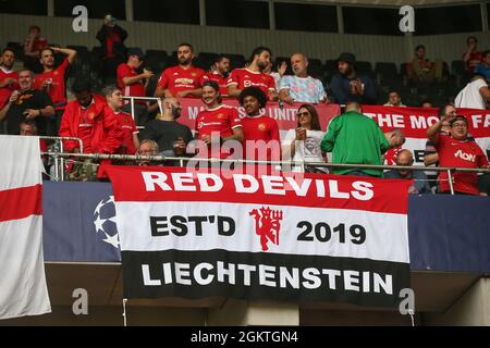 Berne, Suisse, 14 septembre 2021. Les fans de Manchester United lors du match de l'UEFA Champions League au Stadion Wankdorf, Berne. Le crédit photo devrait se lire: Jonathan Moscrop / Sportimage Banque D'Images