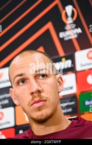 Michael Frey d'Anvers photographié lors d'une conférence de presse de l'équipe belge de football Royal Antwerp FC, mercredi 15 septembre 2021, au Pirée, Athènes, GR Banque D'Images