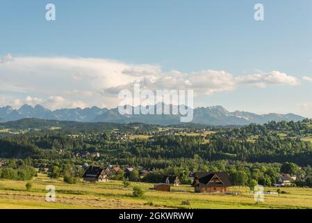 Tatra chaîne de montagnes de loin, carte postale d'image Banque D'Images