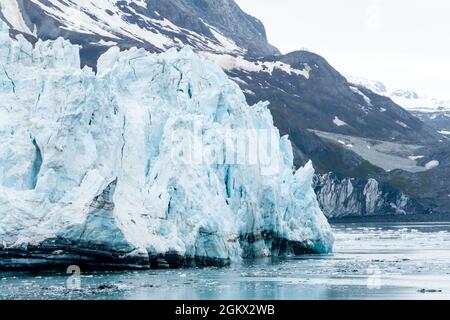 Le terminus du glacier Margerie dans le bras de mer Tarr, parc national de Glacier Bay, en Alaska Banque D'Images