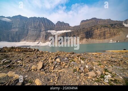 Upper Grinnell Lake au terminus du sentier des glaciers de Grinnell, dans le parc national des Glaciers Banque D'Images