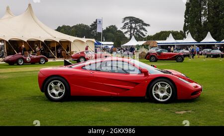 McLaren F1 (7 GSM), qui fait partie de l’incroyable collection Rouge du Concours d’Elégance qui s’est tenu au Palais de Blenheim le 5 septembre 2021 Banque D'Images