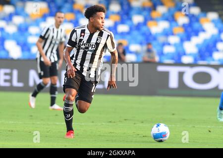 Naples, Italie. 11 septembre 2021. Weston McKennie en action pendant la série Un match entre SSC Napoli et Juventus au Stadio Diego Armando Maradona.Napoli gagne, 2-1. (Photo par Agostino Gemito/Pacific Press/Sipa USA) crédit: SIPA USA/Alay Live News Banque D'Images