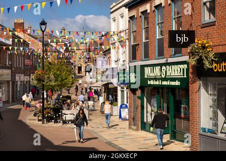 Royaume-Uni, Angleterre, Cheshire, Congleton, Bridge Street, rue commerçante piétonne Banque D'Images