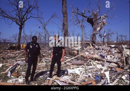 ©1992 explosion de gaz naturel à Brenham, Texas le 7 avril 1992 qui a déchiré dans une campagne rurale et a tué 3 personnes et causé 9 millions de dollars de dégâts. Banque D'Images