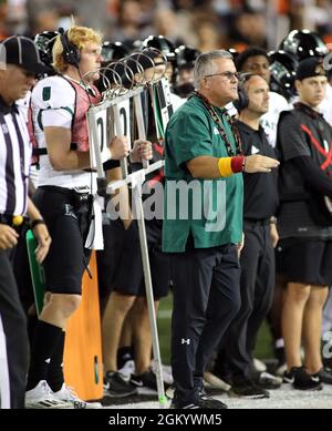 11 septembre 2021 - l'entraîneur chef des guerriers arc-en-ciel d'Hawaï Todd Graham lors d'un match entre les castors de l'État de l'Oregon et les guerriers arc-en-ciel d'Hawaï au stade Reser de Corvallis, OR - Michael Sullivan/CSM Banque D'Images