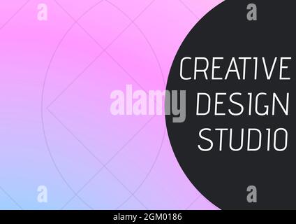 Bandeau de texte Creative Design Studio contre des formes géométriques abstraites sur fond rose Banque D'Images