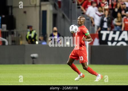 Toronto, Canada, le 8 septembre 2021 : Atiba Hutchinson d'équipe Canada en action pendant le match de qualification 2022 de la coupe du monde de la FIFA de la CONCACAF contre El Salvador à BMO Field, à Toronto, au Canada. Le Canada a gagné le match 3-0. Banque D'Images