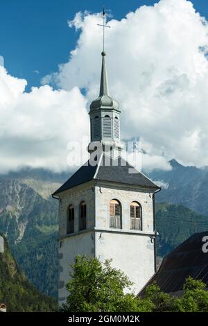 FRANCE HAUTE-SAVOIE (74) SERVOZ, ÉGLISE DE LA TOUR BEL Banque D'Images