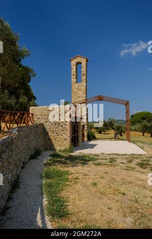 Ancienne église de Santa Maria della Cerqua (XVe siècle), île Polvèse, lac Trasimeno, Ombrie, Italie Banque D'Images