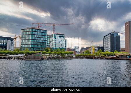 Beaux canaux de Copenhague, la capitale du Danemark. Banque D'Images