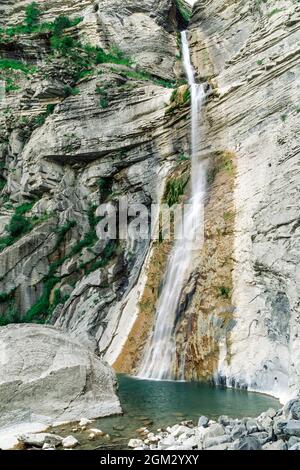 Cascade du Sorrosal à Broto, Huesca, Pyrénées aragonaises, nord de l'Espagne Banque D'Images