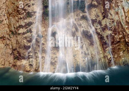 Cascade du Sorrosal à Broto, Huesca, Pyrénées aragonaises, nord de l'Espagne Banque D'Images