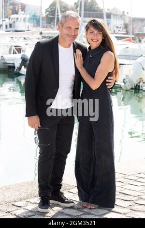 Medi Sadoun et Audrey Dana assistent à l'ami qui n'existe pas photocall lors du 23e Festival de fiction TV à la Rochelle, le 16 septembre 2021 à la Rochelle, France. Photo de David Niviere/ABACAPRESS.COM Banque D'Images