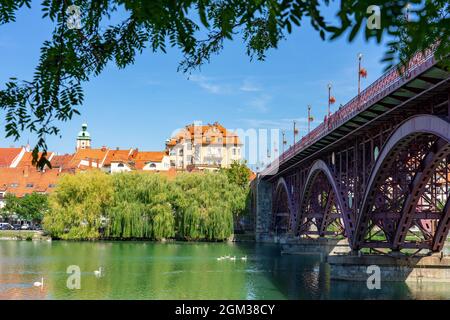 Glavni vieux la plupart à Maribor avec une belle vue de la vieille ville fin prêté quartier jour d'été. Banque D'Images