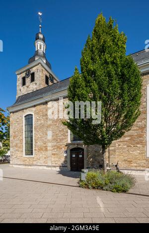 Allemagne, Mettmann, Bergisches Land, Niederbergisches Land, Niederberg, Rhénanie-du-Nord-Westphalie, NRW, Église évangélique Freiheitstrasse, place Laval Banque D'Images