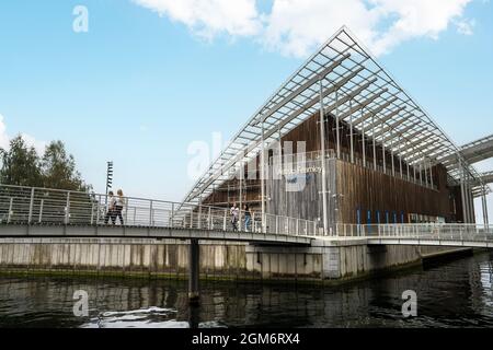 Oslo, Norvège. Septembre 2021. Vue extérieure du musée d'art moderne Astrup Fearnley, en centre-ville Banque D'Images