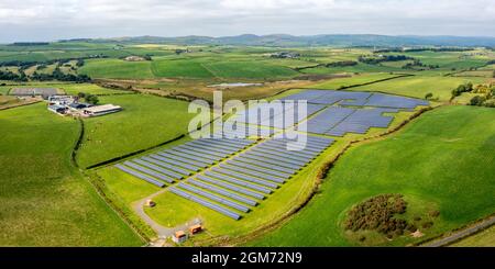 Loch Craigs Solar Park, Stevenson, Ayrshire, Écosse, Royaume-Uni Banque D'Images