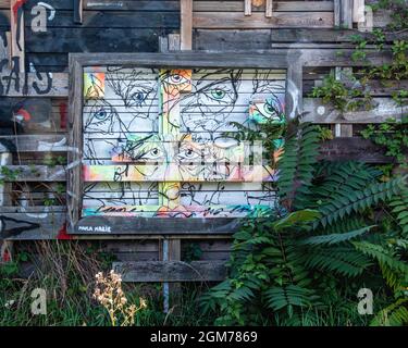 Vestiges de Berlin Hinterlandmauer. Mur intérieur avec art de la rue dans le parc public Nordbahnhof, Mitte Berlin, parc sur l'ancien couloir de la mort Banque D'Images