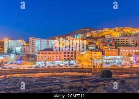 MUDI MUSA, JORDANIE - 13 OCTOBRE 2018 : vue panoramique de la ville de Wadi Musa située dans le sud de la Jordanie et la ville la plus proche du site archéologique de P Banque D'Images