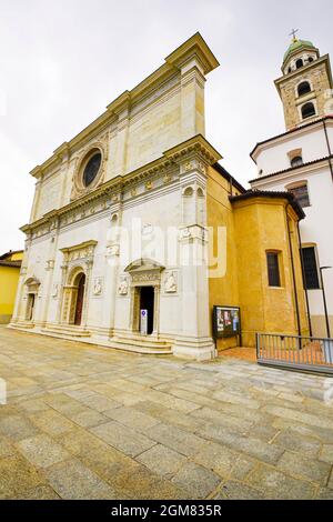 Façade Renaissance de la cathédrale de San Lorenzo à Lugano, canton du Tessin, Suisse. Banque D'Images