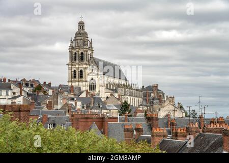 Die römisch-katholische Kathedrale Saint-Louis à Blois, Frankreich | Cathédrale Saint-Louis à Blois, Vallée de la Loire, France Banque D'Images
