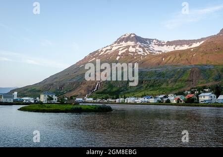 Seydisfjordur en Islande Banque D'Images