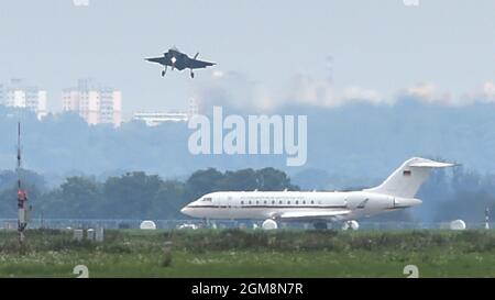 Mosnov, République tchèque. 17 septembre 2021. L'avion polyvalent de 5e génération F-35 Lightning II a atterri à Ostrava, en République tchèque, le 17 septembre 2021, avant les jours de l'OTAN et les jours de l'Armée de l'Air tchèque du week-end. Crédit: Jaroslav Ozana/CTK photo/Alay Live News Banque D'Images