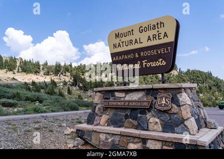 Colorado, États-Unis - 29 juillet 2021 : panneau pour la zone naturelle du mont Goliath, le long du mont Evans pittoresque Byway sommet Banque D'Images