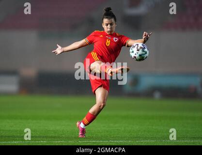 Angharad James au pays de Galles en action lors du match de qualification de l'UEFA au Parc-y-Scarlets, Llanelli. Date de la photo : vendredi 17 septembre 2021. Voir PA Story SOCCER Wales Women. Le crédit photo devrait se lire comme suit : Nick Potts/PA Wire. RESTRICTIONS : l'utilisation est soumise à des restrictions. Utilisation éditoriale uniquement, aucune utilisation commerciale sans le consentement préalable du détenteur des droits. Banque D'Images