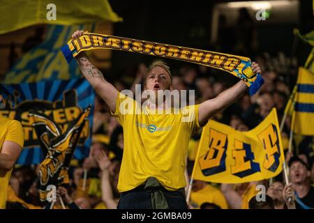 Broendby, Danemark. 16 septembre 2021. Les fans de football de Broendby SONT VENUS sur les tribunes lors du match de l'UEFA Europa League entre Broendby IF et Sparta Prague à Broendby Stadion à Broendby. (Crédit photo: Gonzales photo - Gaston Szerman). Banque D'Images