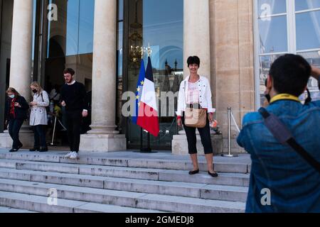 Paris, France. 18 septembre 2021. Les gens visitent le palais de l'Elysée pendant la journée du patrimoine (séjour du patrimoine) à Paris, le 18 2021 septembre. Photo de Julie Sebadelha/ABACAPRESS.COM crédit: Abaca Press/Alay Live News Banque D'Images