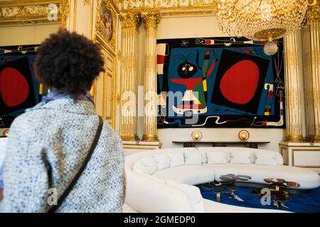 Paris, France. 18 septembre 2021. Les gens visitent le palais de l'Elysée pendant la journée du patrimoine (séjour du patrimoine) à Paris, le 18 2021 septembre. Photo de Julie Sebadelha/ABACAPRESS.COM crédit: Abaca Press/Alay Live News Banque D'Images