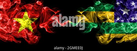 Vietnam, Vietnamien contre Brésil, brésilien, Sergipe drapeaux de fumée côte à côte. Banque D'Images