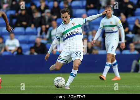 Birkenhead, Royaume-Uni. 18 septembre 2021. Lee O'Connor de Tranmere Rovers en action. EFL Skybet football League Two Match, Tranmere Rovers / Salford City à Prenton Park, Birkenhead, Wirral le samedi 18 septembre 2021. Cette image ne peut être utilisée qu'à des fins éditoriales. Utilisation éditoriale uniquement, licence requise pour une utilisation commerciale. Aucune utilisation dans les Paris, les jeux ou les publications d'un seul club/ligue/joueur.pic par Chris Stading/Andrew Orchard sports Photography/Alamy Live News crédit: Andrew Orchard sports Photography/Alamy Live News Banque D'Images