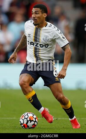 Birmingham, Angleterre, le 18 septembre 2021. Allan d'Everton lors du match de la Premier League à Villa Park, Birmingham. Le crédit photo doit être lu : Darren Staples / Sportimage Banque D'Images