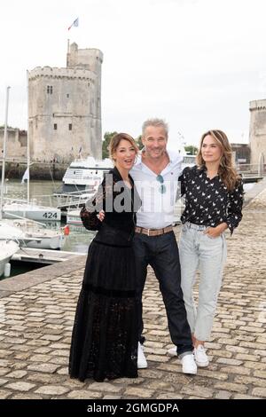 Emma Colberti, Fabrice Deville et Melanie Maudran assistent à la photo d'un si grand soleil lors du 23e Festival de fiction télévisée à la Rochelle, le 18 septembre 2021 à la Rochelle, France. Photo de David Niviere/ABACAPRESS.COM Banque D'Images