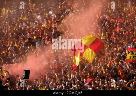 Objectif, hauts de France, France. 19 septembre 2021. Fans d'objectif pendant le championnat français de football Ligue 1 Uber Eats RC Lens contre Lille OSC au stade Felix Bolaert Delelis - Lens.Lens gagné 1:0 (Credit image: © Pierre Stevenin/ZUMA Press Wire) Banque D'Images