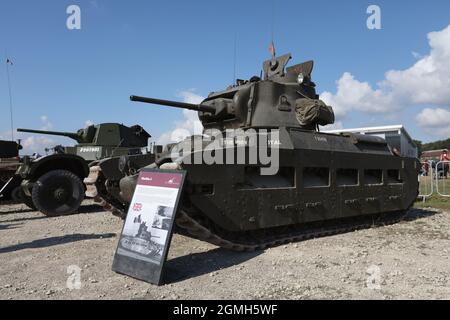 Char de la Seconde Guerre mondiale de Matilda II lors d'une démonstration au Bovington Tank Museum, Dorset, Royaume-Uni Banque D'Images