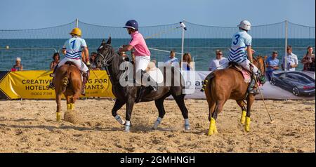 British Sand polo Event sur Sandbanks Beach, Poole Dorset, Royaume-Uni Banque D'Images