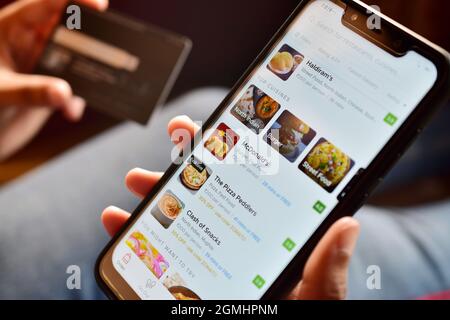 New Delhi, Inde, 15 janvier 2020:- Commander des aliments en ligne sur smartphone Banque D'Images