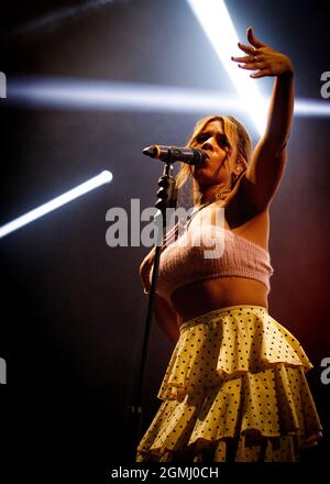 Kelli-Leigh, dans le Parc concerts, Garon Park, Southend, Essex © Clarissa Debenham / Alay Banque D'Images